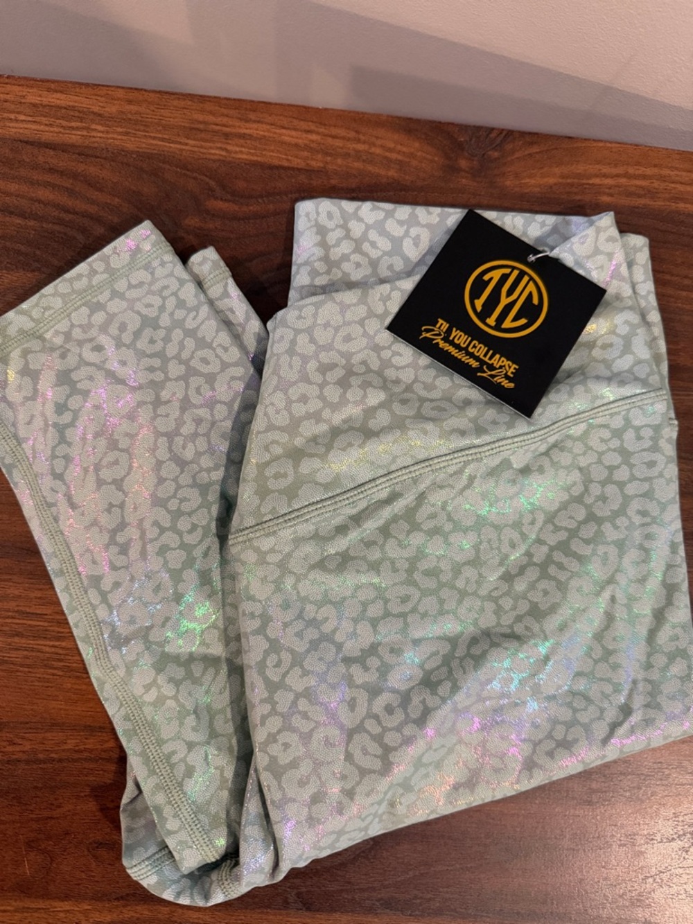 Till You Collapse - Iridescent Green Leopard Leggings